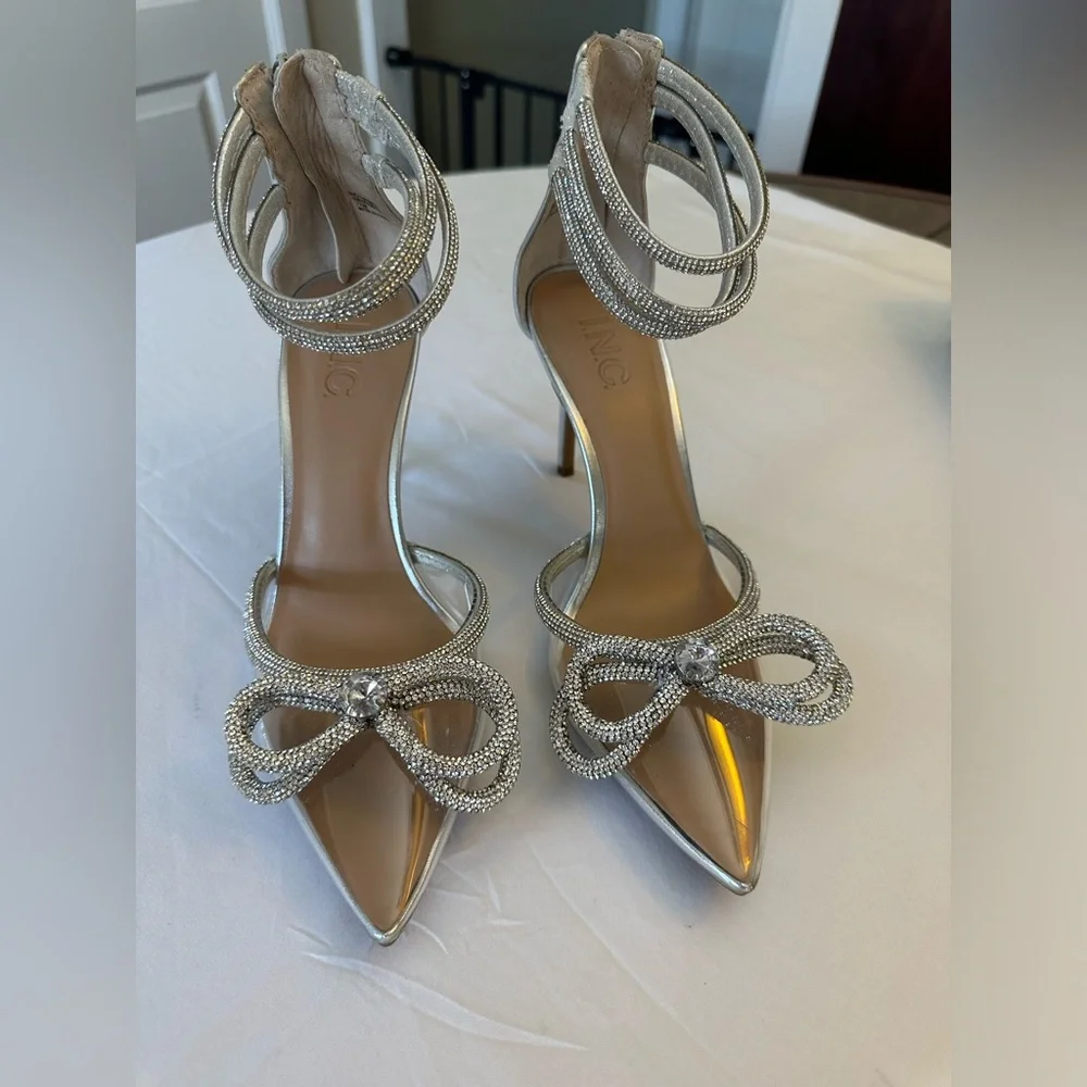 I.N.C. Laynea Silver Bling Pumps | pre-owned | - Picture 3 of 6